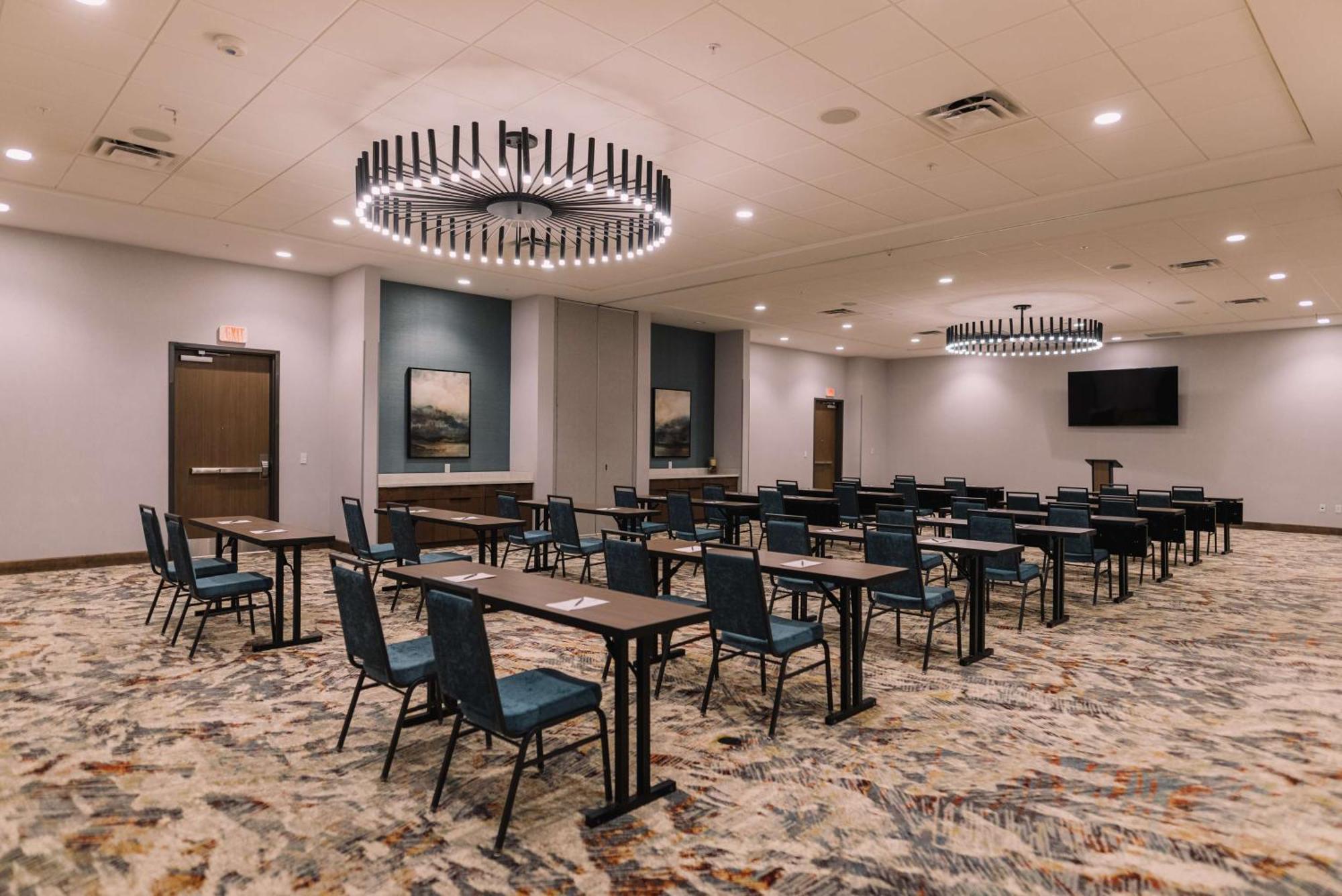 Embassy Suites By Hilton Gatlinburg Resort Esterno foto