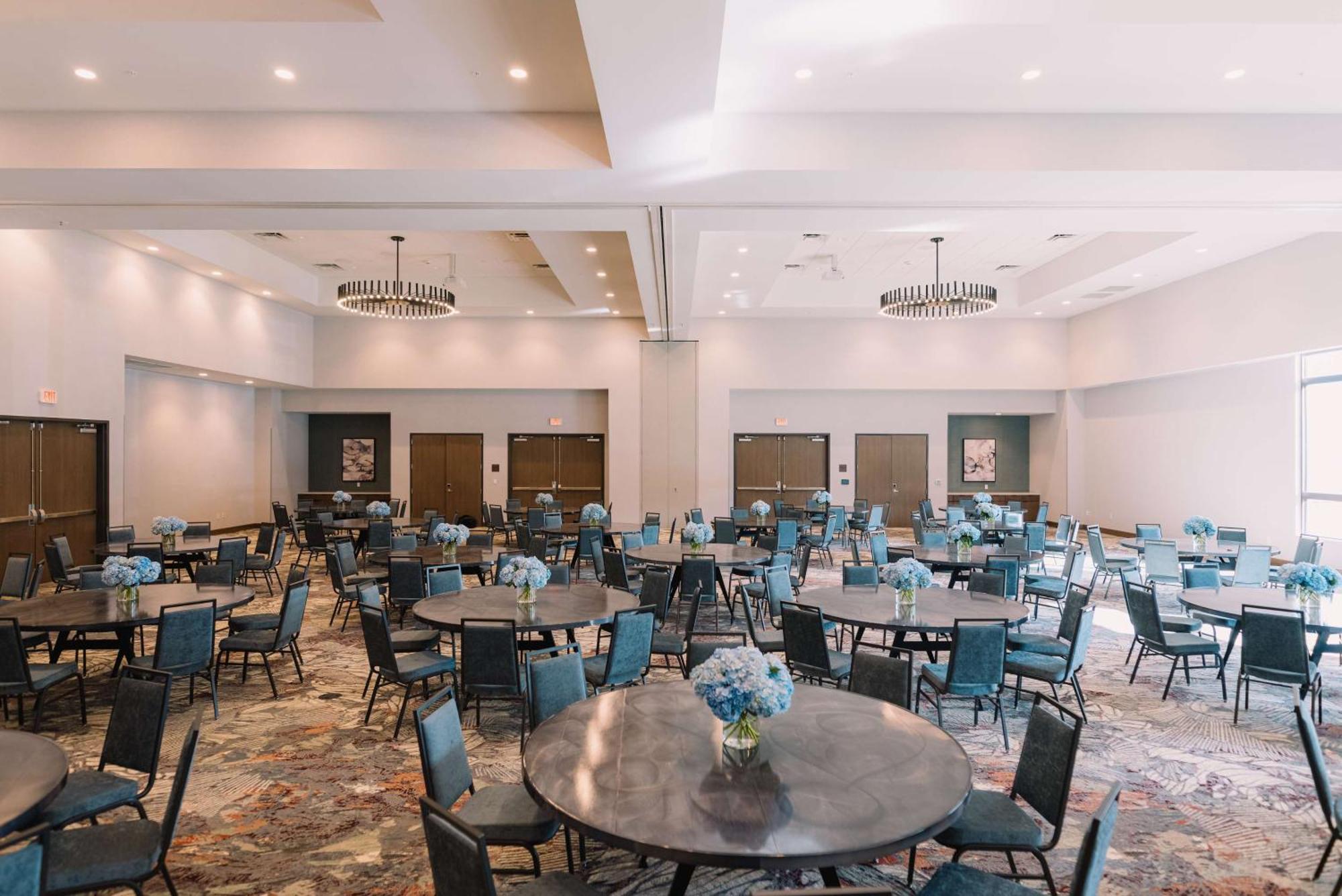 Embassy Suites By Hilton Gatlinburg Resort Esterno foto